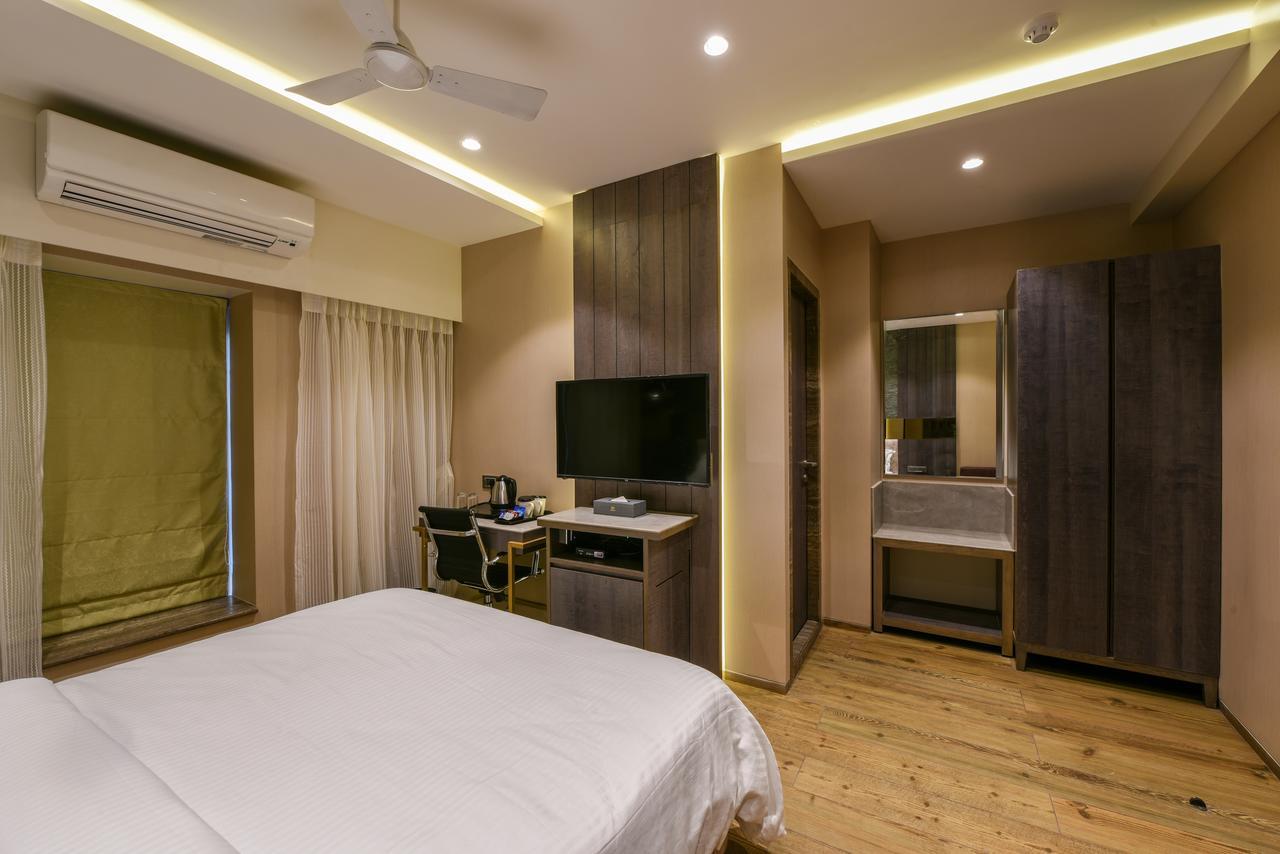 Hotel Orient Regency Mumbai Exterior photo